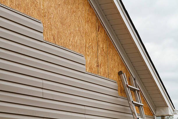 24/7 Emergency Vinyl Siding experts in Clayton, NC